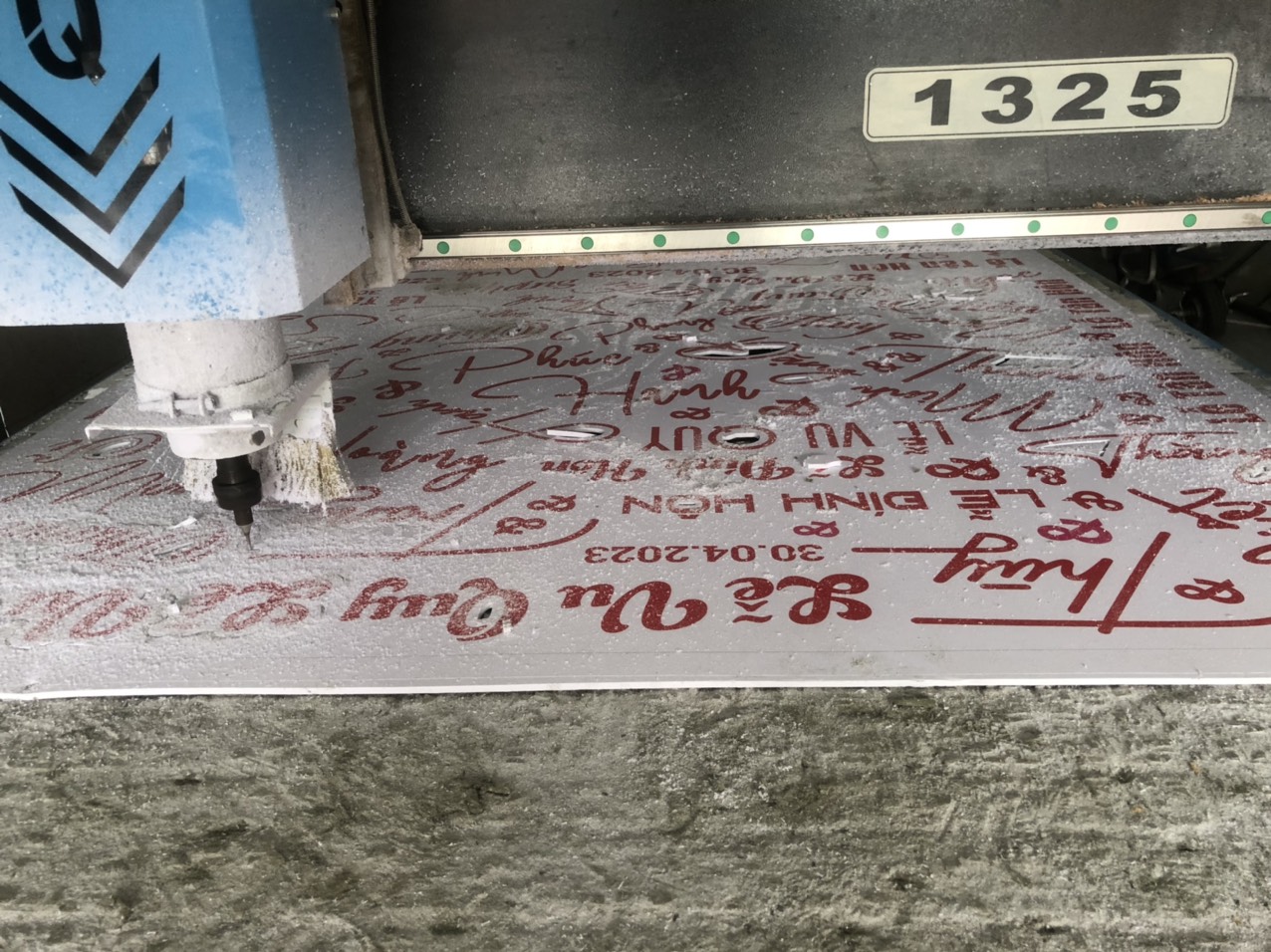 cắt gia công cnc fomex, cắt gia công cnc pima, cắt chữ fomex, cắt fomex trang trí tiệc cưới