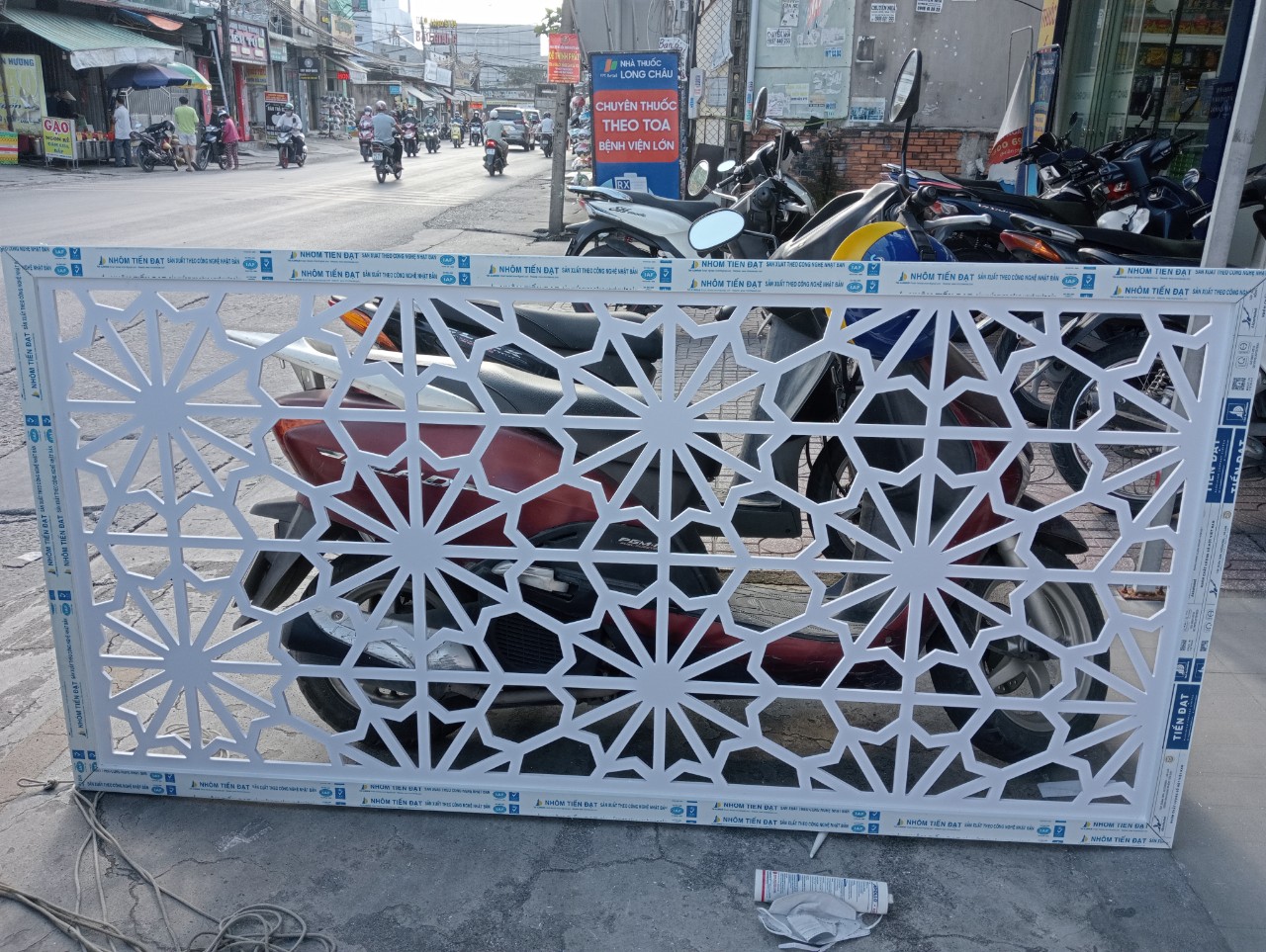 cắt hoa văn cnc cưới hỏi, gia công cắt cnc hoa văn, dịch vụ cắt cnc hoa văn, cnc hoa văn vách ngăn