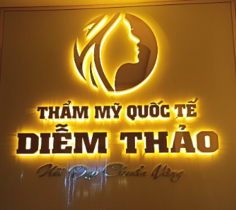 chữ nổi led hắt sáng chân, logo led hắt sáng chân, chữ nổi âm đèn led hắt sáng chân, chữ nổi hắt ánh sáng vàng
