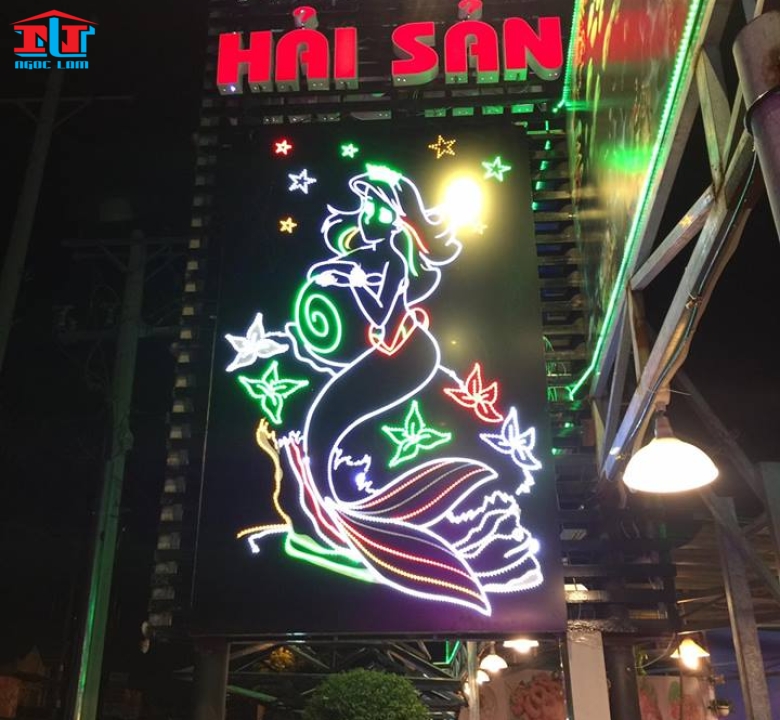 BIỂN VẪY QUẢNG CÁO