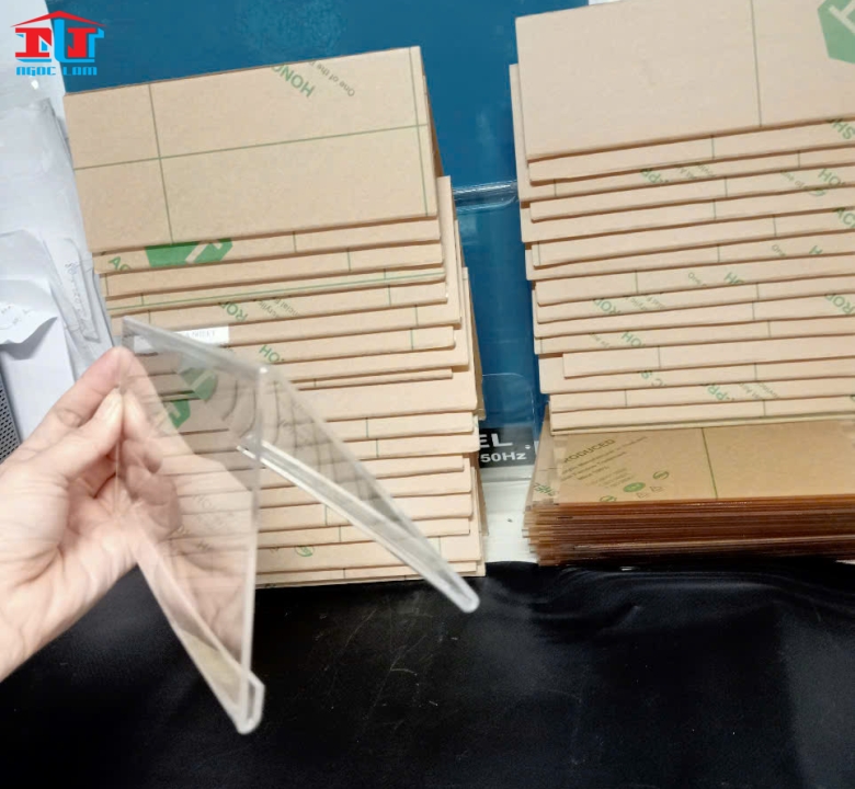 Kệ Mica để bàn - Kệ mica treo tường - Menu Mica A6
